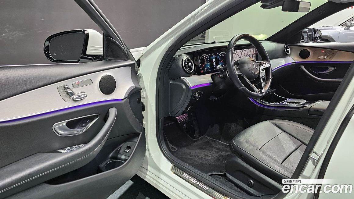 Mercedes-Benz E-Class 2021