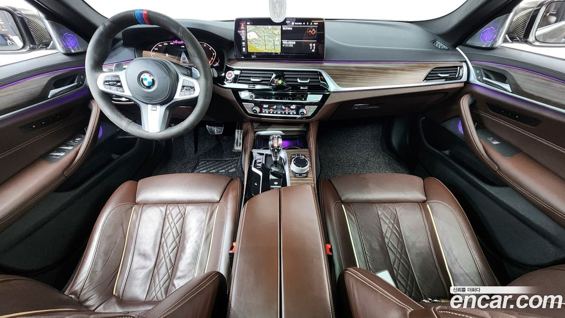 BMW 5-Series 2021