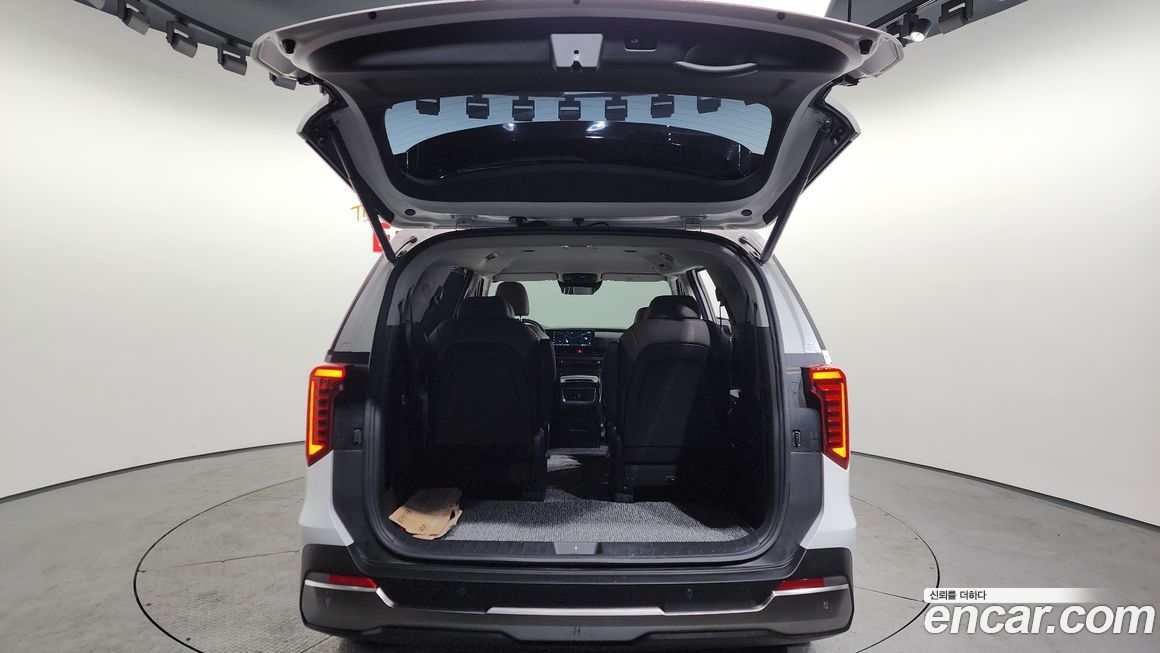 Kia Canival 2025