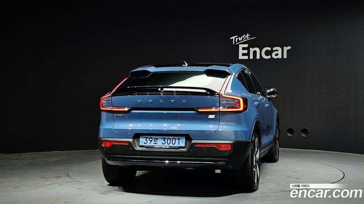 Volvo C40 2024