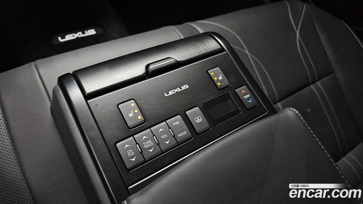 Lexus ES 2019