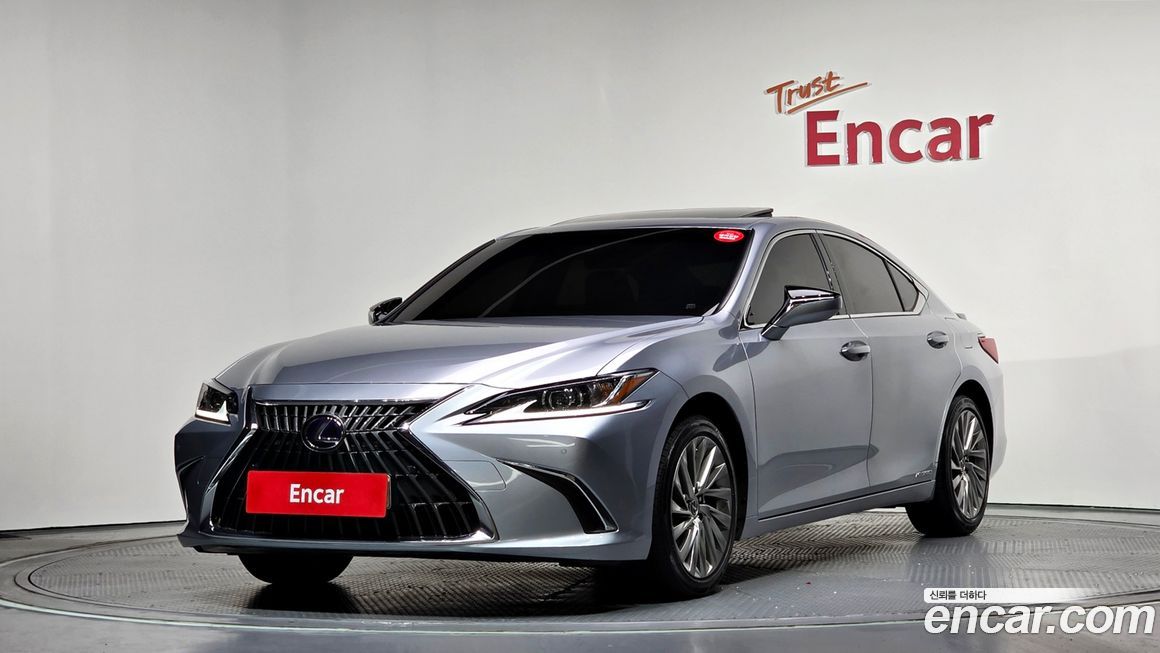 Lexus ES 2022