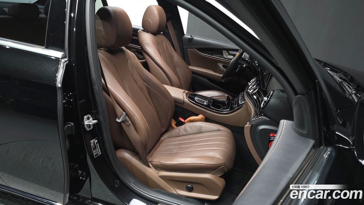 Mercedes-Benz E-Class 2021