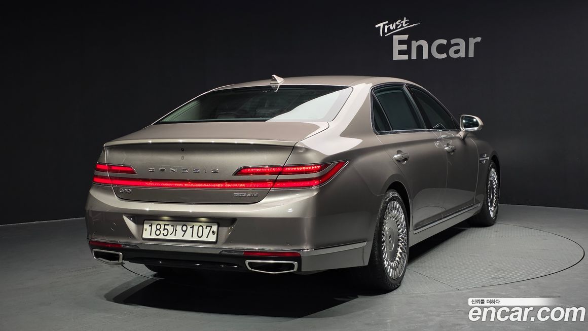 Genesis G90 2020