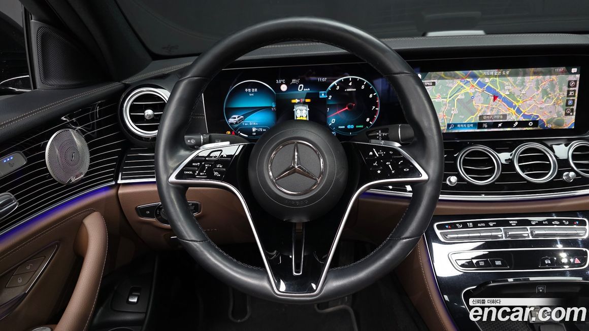 Mercedes-Benz E-Class 2021