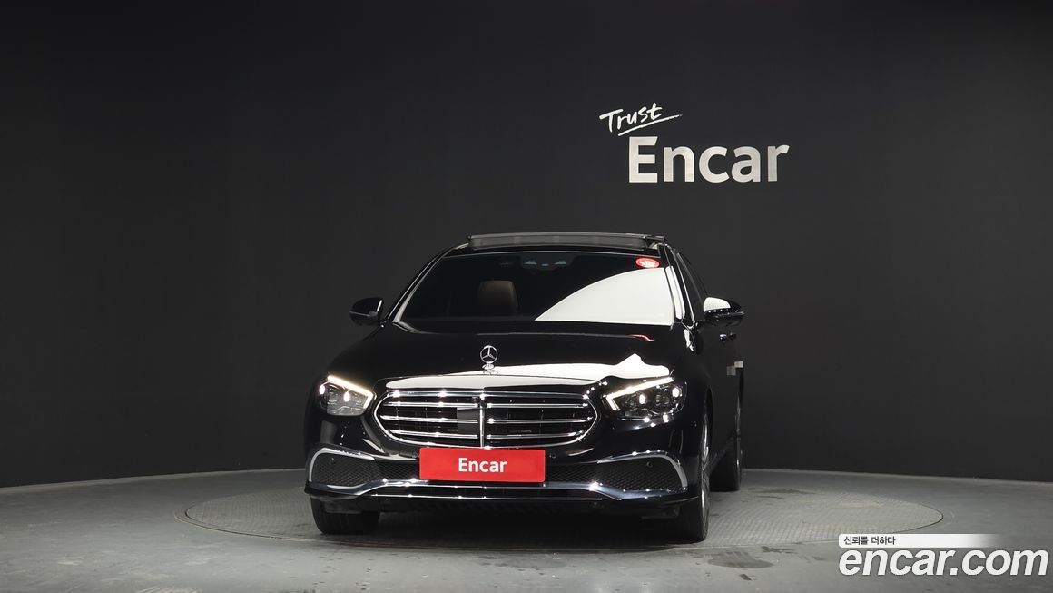 Mercedes-Benz E-Class 2021