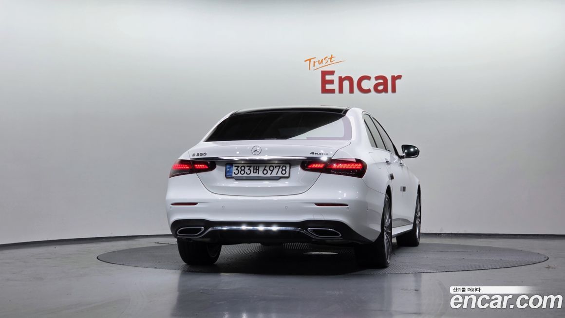 Mercedes-Benz E-Class 2021