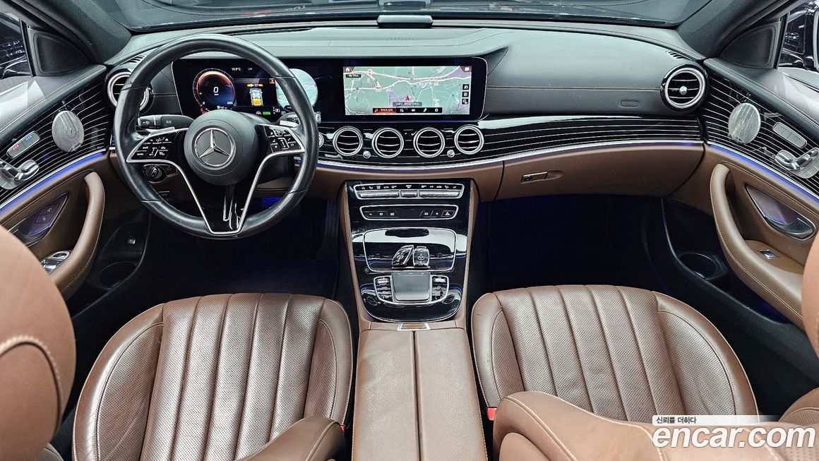 Mercedes-Benz E-Class 2021