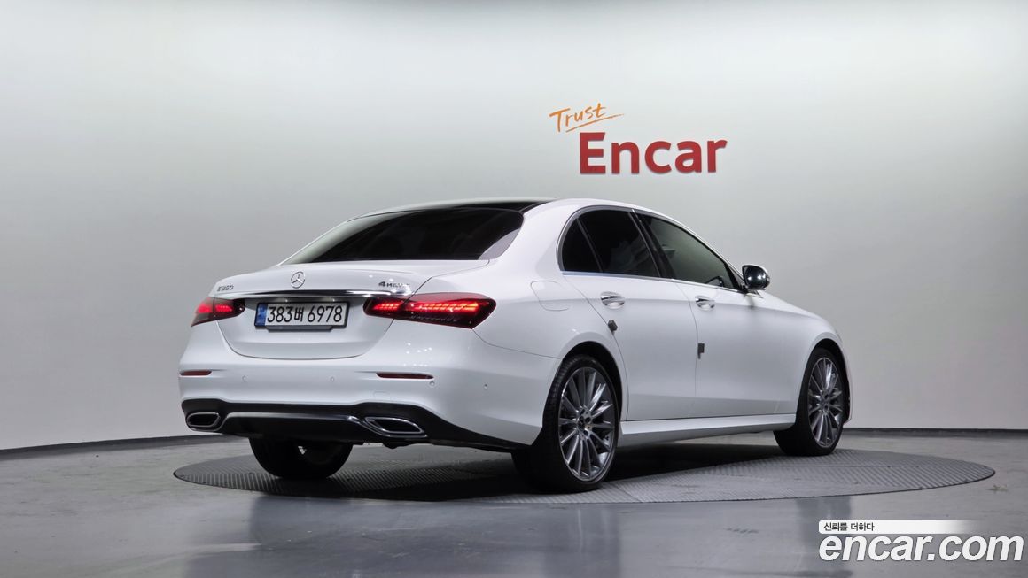 Mercedes-Benz E-Class 2021