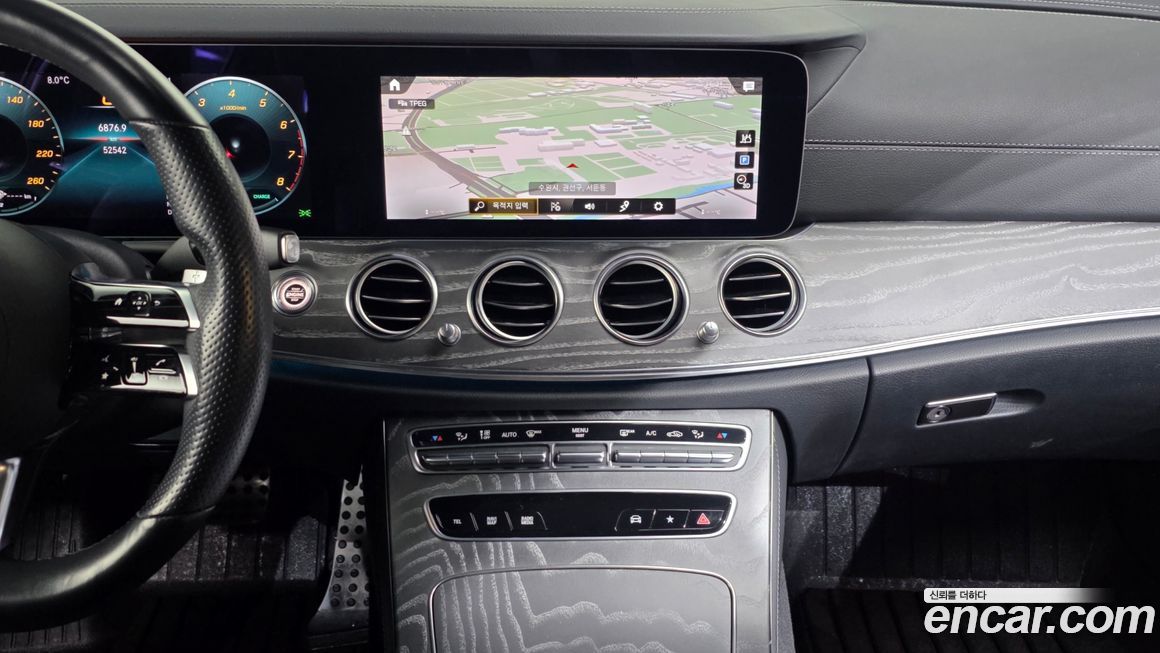 Mercedes-Benz E-Class 2021