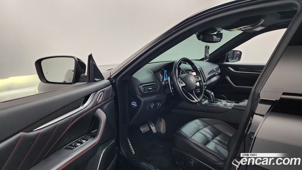 Maserati Levante 2020
