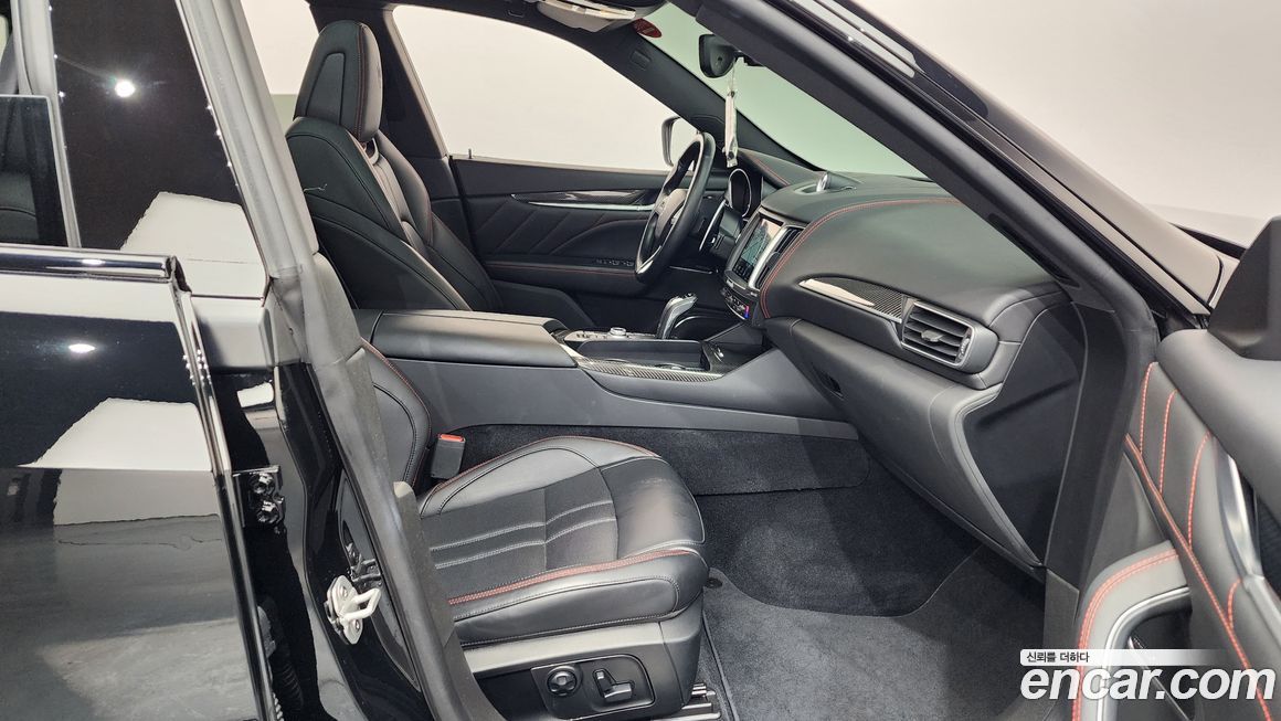 Maserati Levante 2020