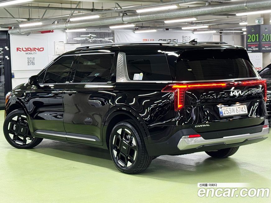 Kia Canival 2025