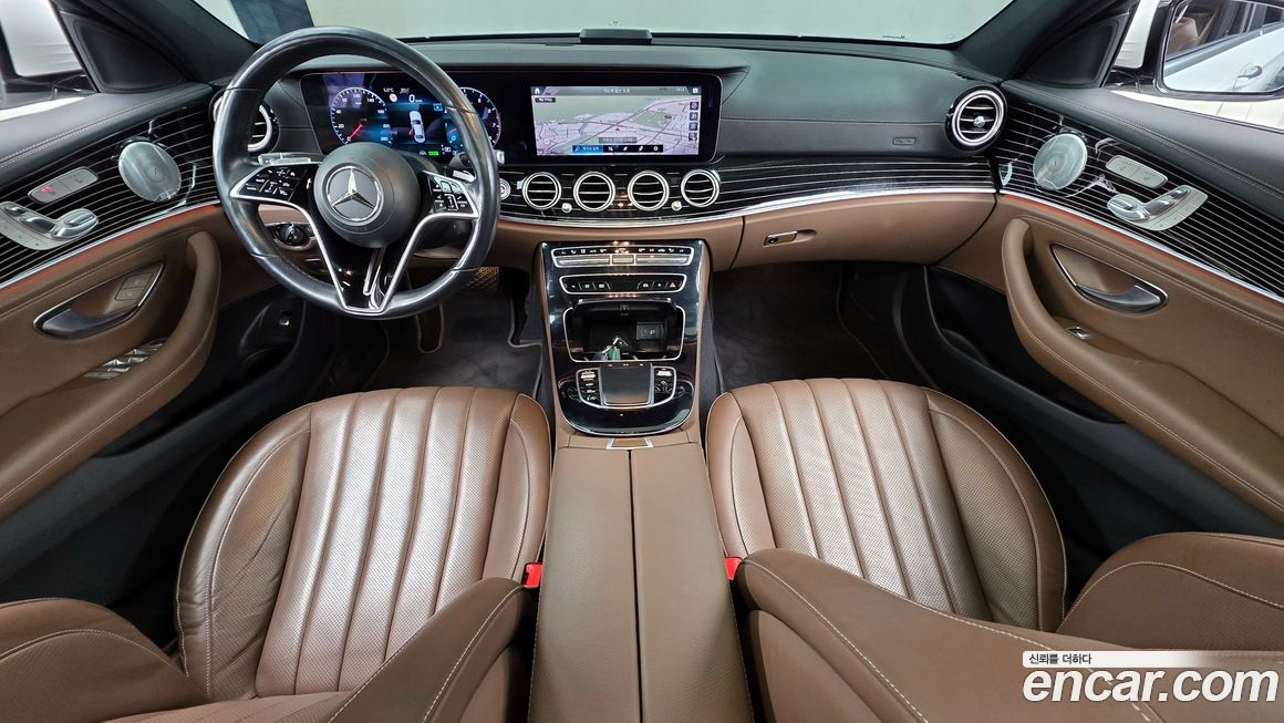 Mercedes-Benz E-Class 2021