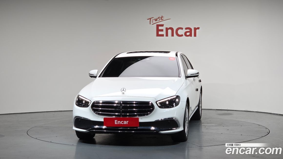 Mercedes-Benz E-Class 2023