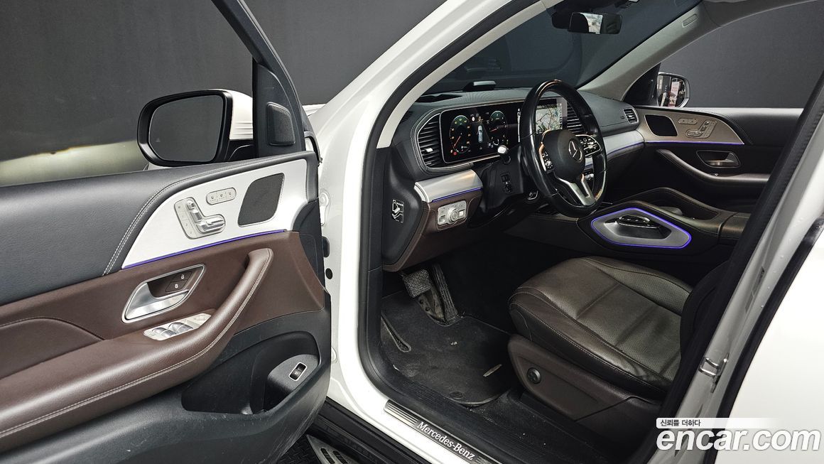 Mercedes-Benz GLE-Class 2021