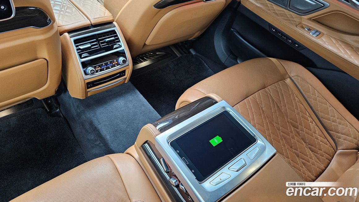BMW 7-Series 2021