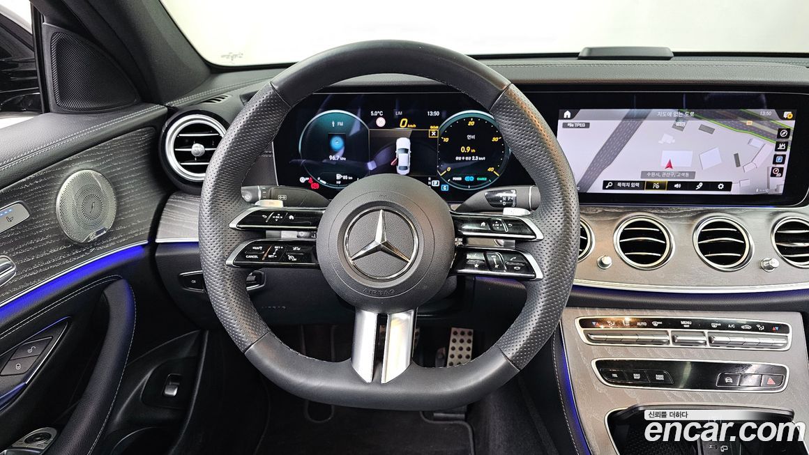 Mercedes-Benz E-Class 2023