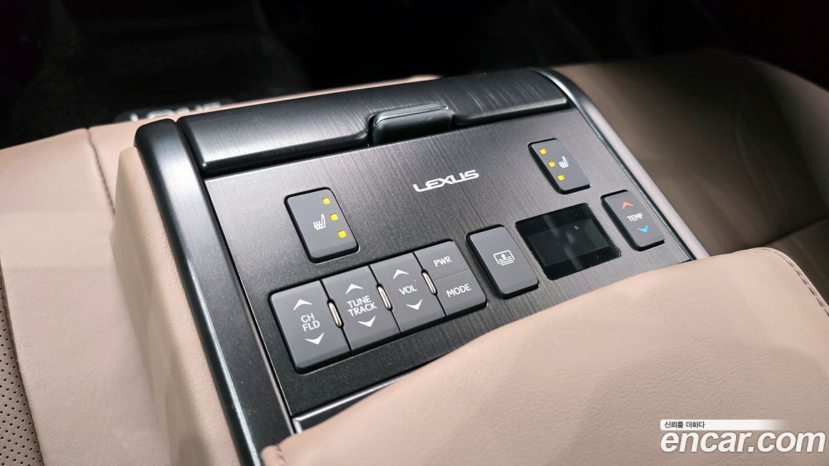 Lexus ES 2026