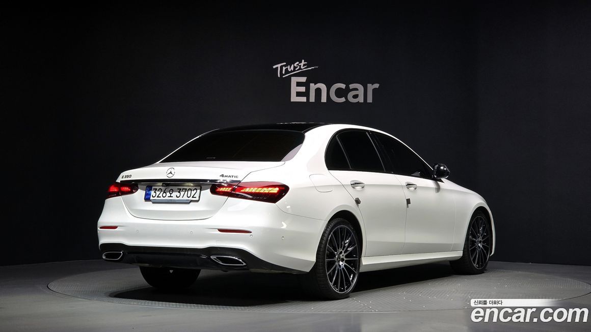 Mercedes-Benz E-Class 2023