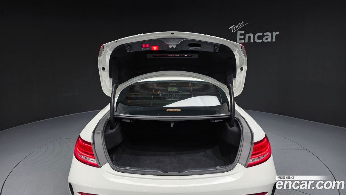 Mercedes-Benz C-Class 2018