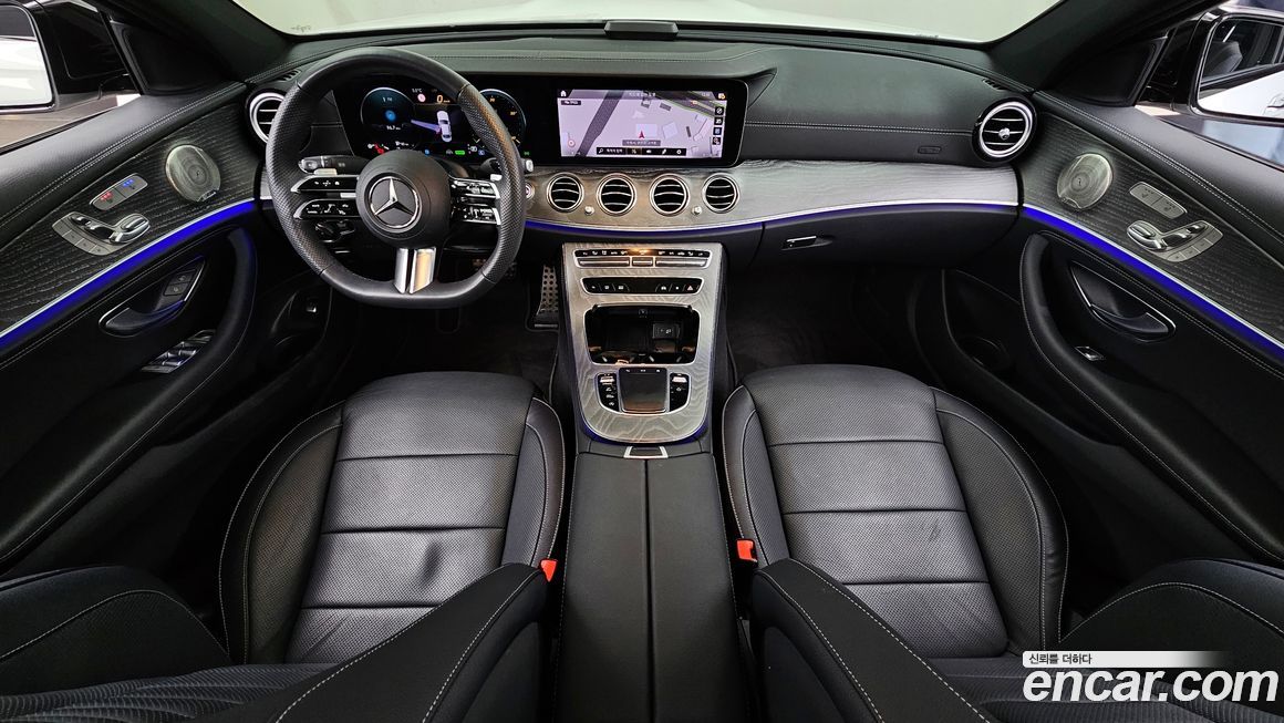 Mercedes-Benz E-Class 2023