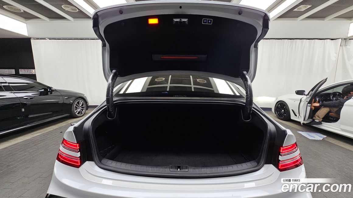 Genesis G80 2025