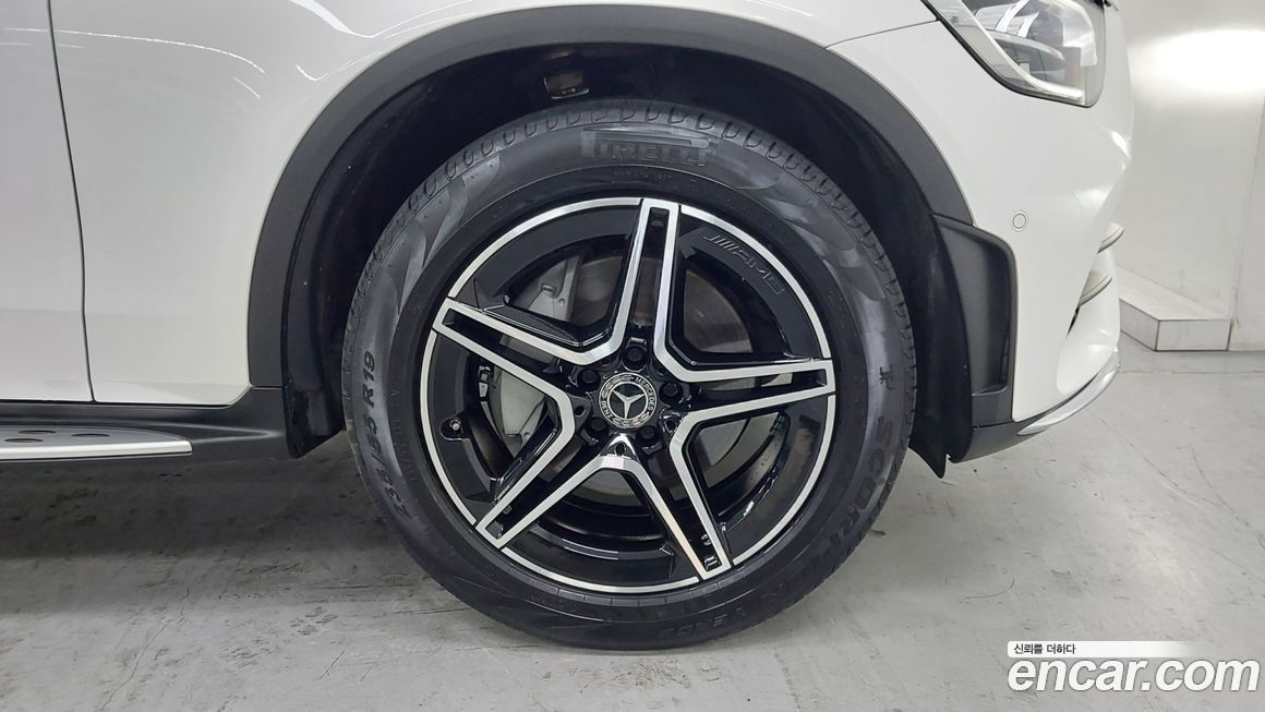 Mercedes-Benz GLC-Class 2022