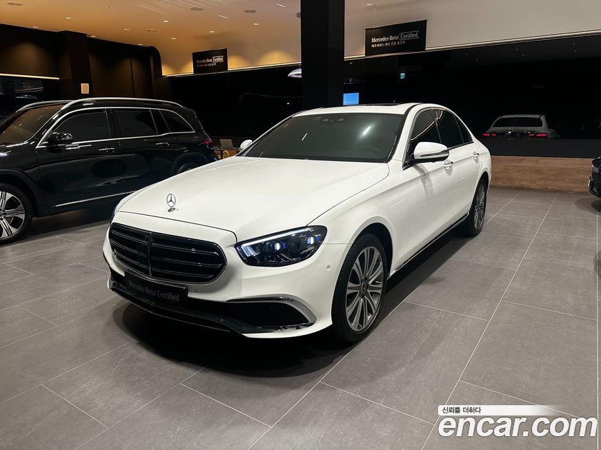 Mercedes-Benz E-Class 2023