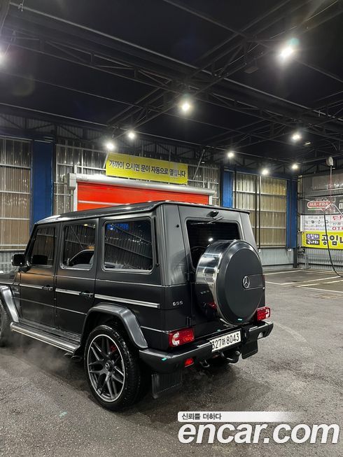 Mercedes-Benz G-Class 2011