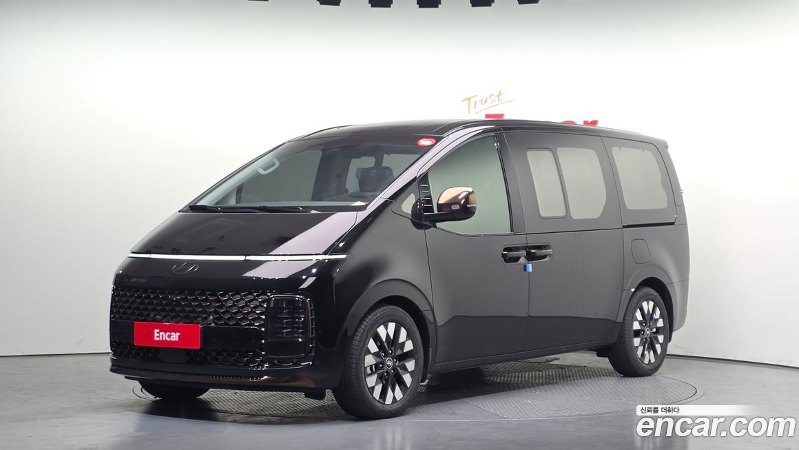 Hyundai Staria 2025
