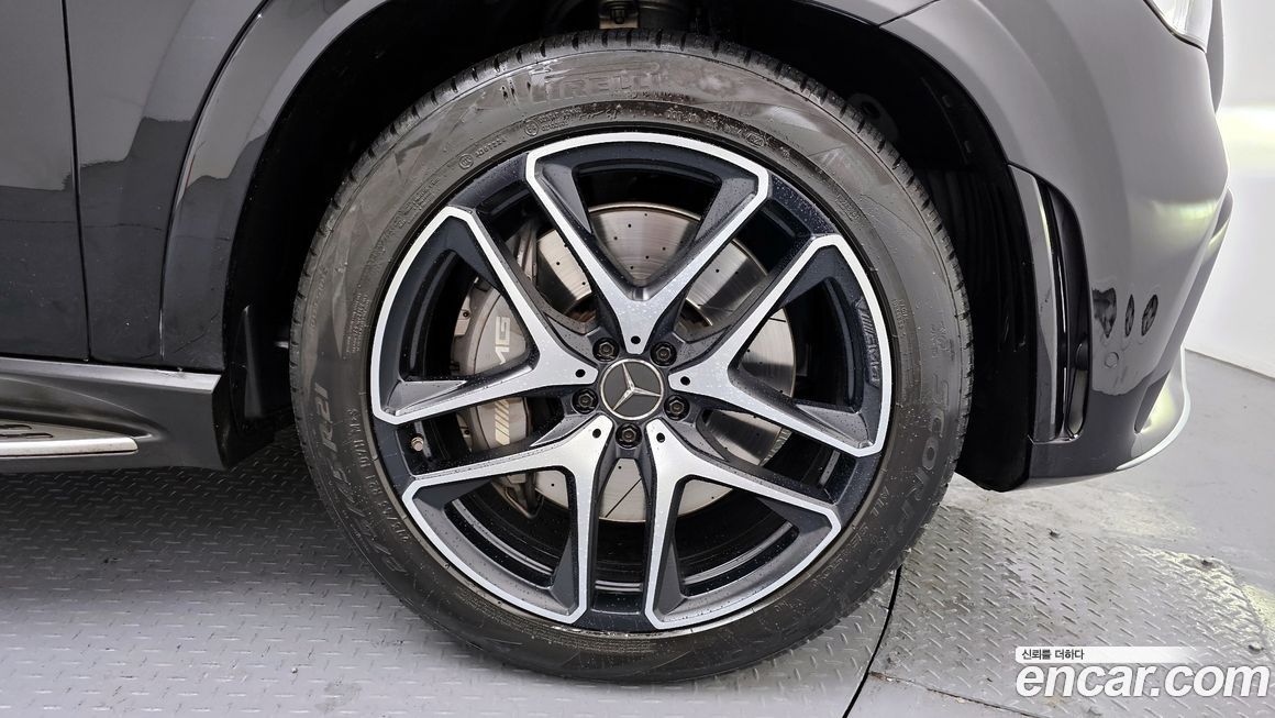 Mercedes-Benz GLE-Class 2021