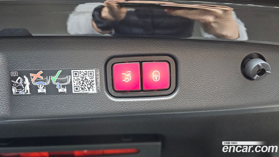 Mercedes-Benz E-Class 2026