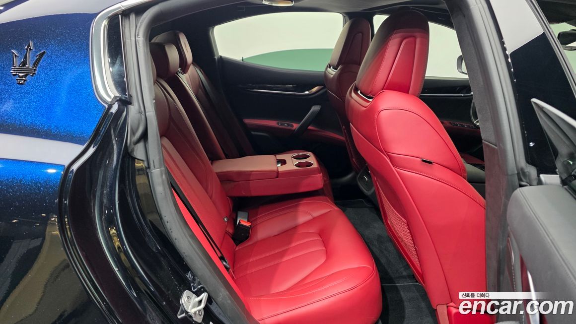 Maserati Ghibli 2022