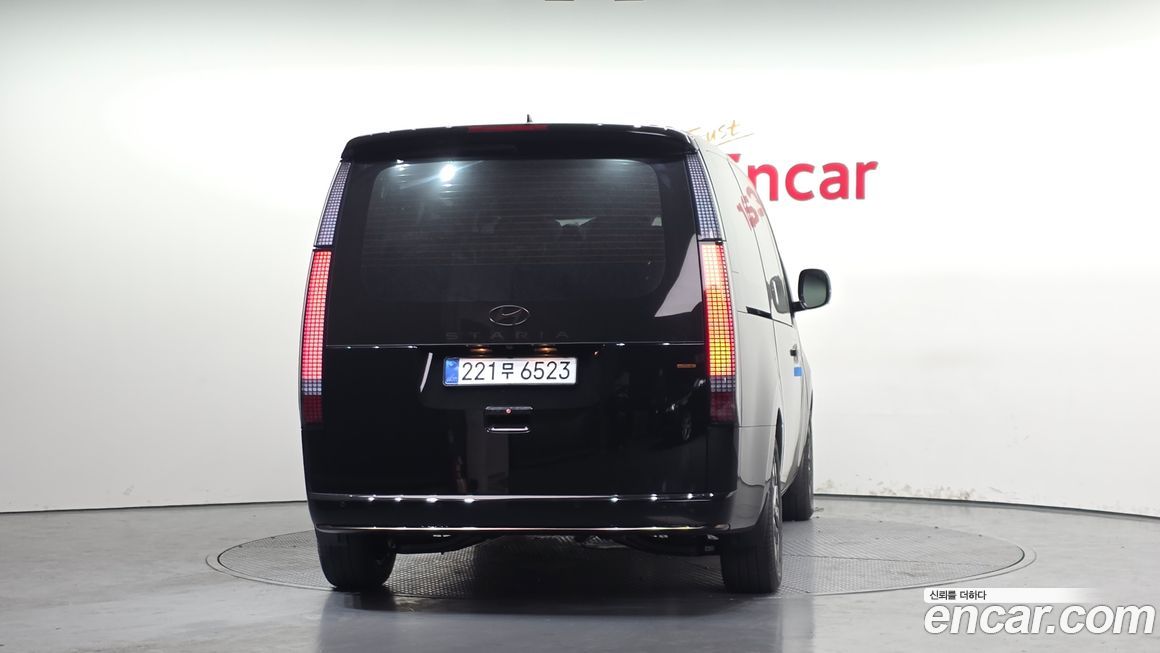Hyundai Staria 2025