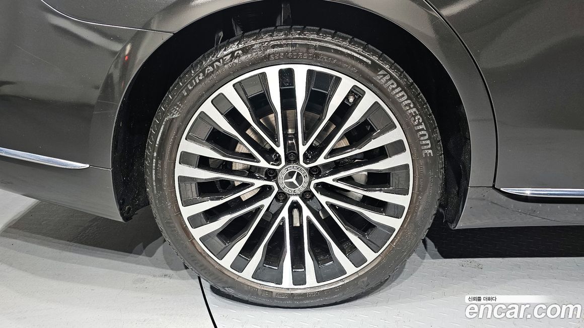 Mercedes-Benz S-Class 2022