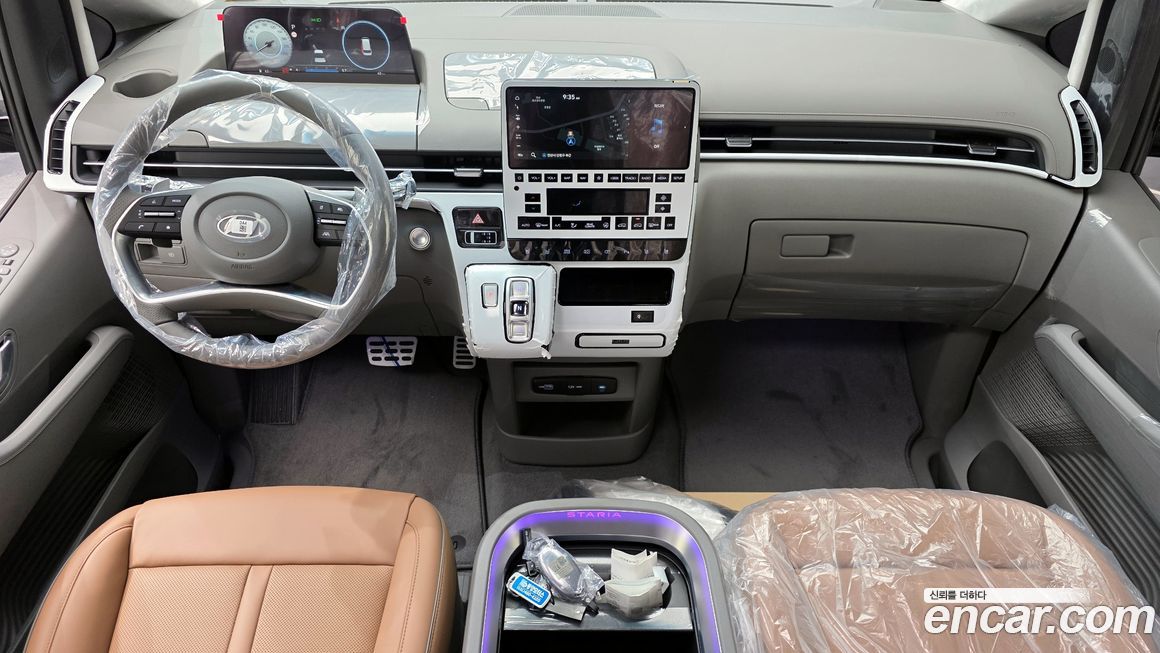 Hyundai Staria 2025