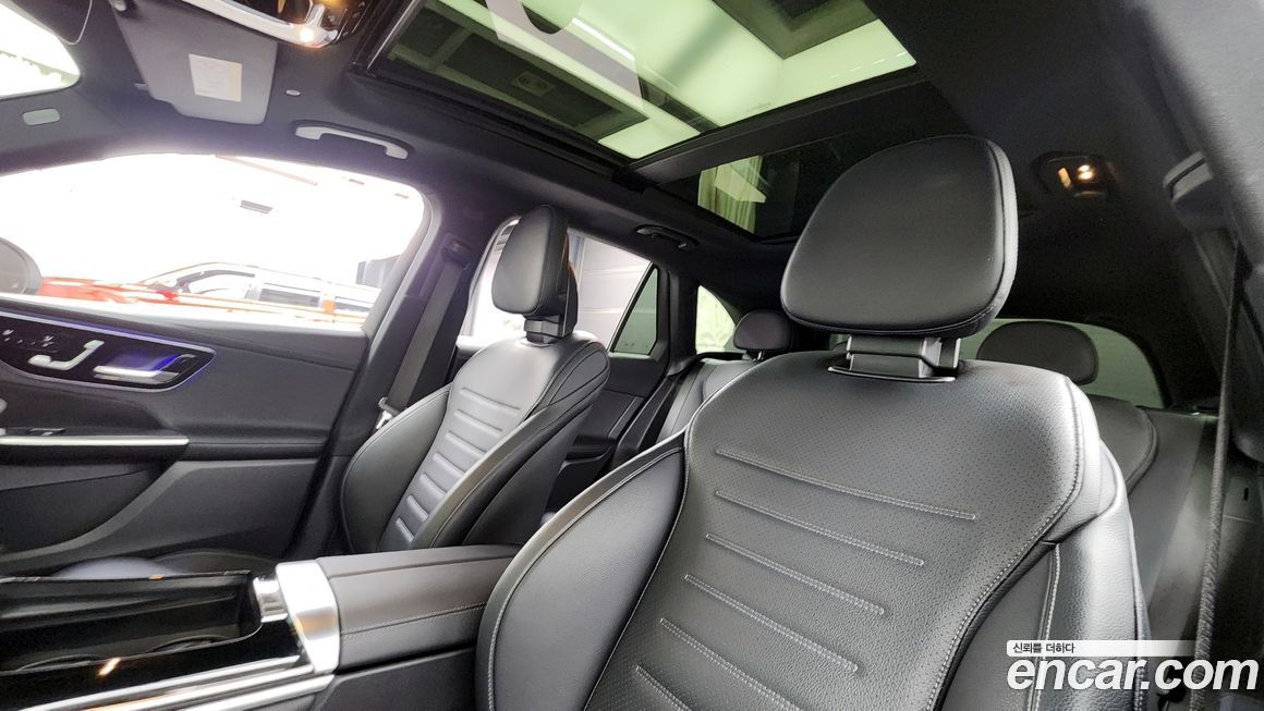 Mercedes-Benz GLC-Class 2024