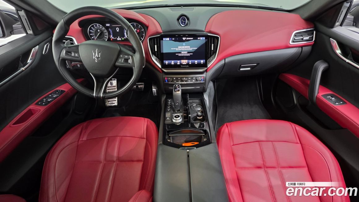 Maserati Ghibli 2022