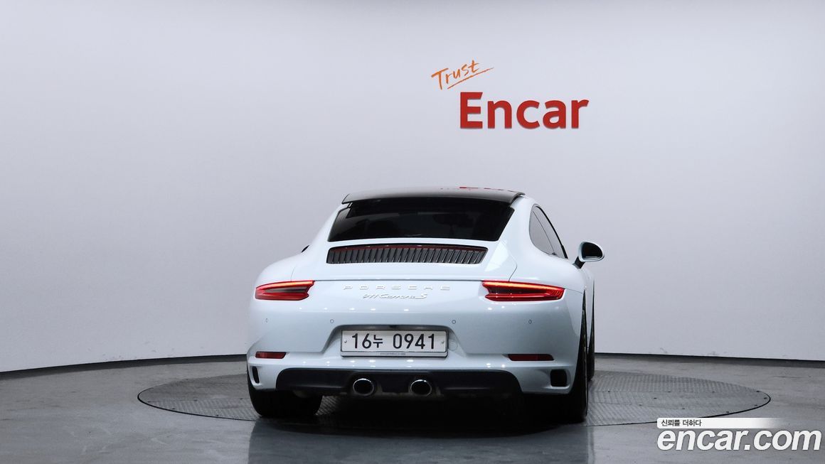 Porsche 911 2017