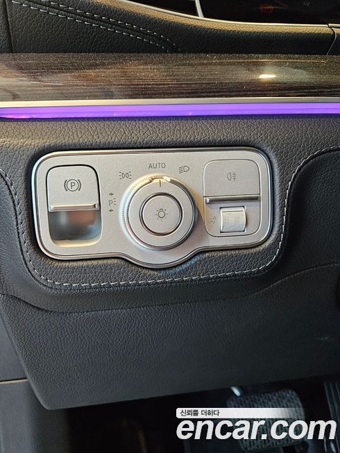 Mercedes-Benz GLE-Class 2023