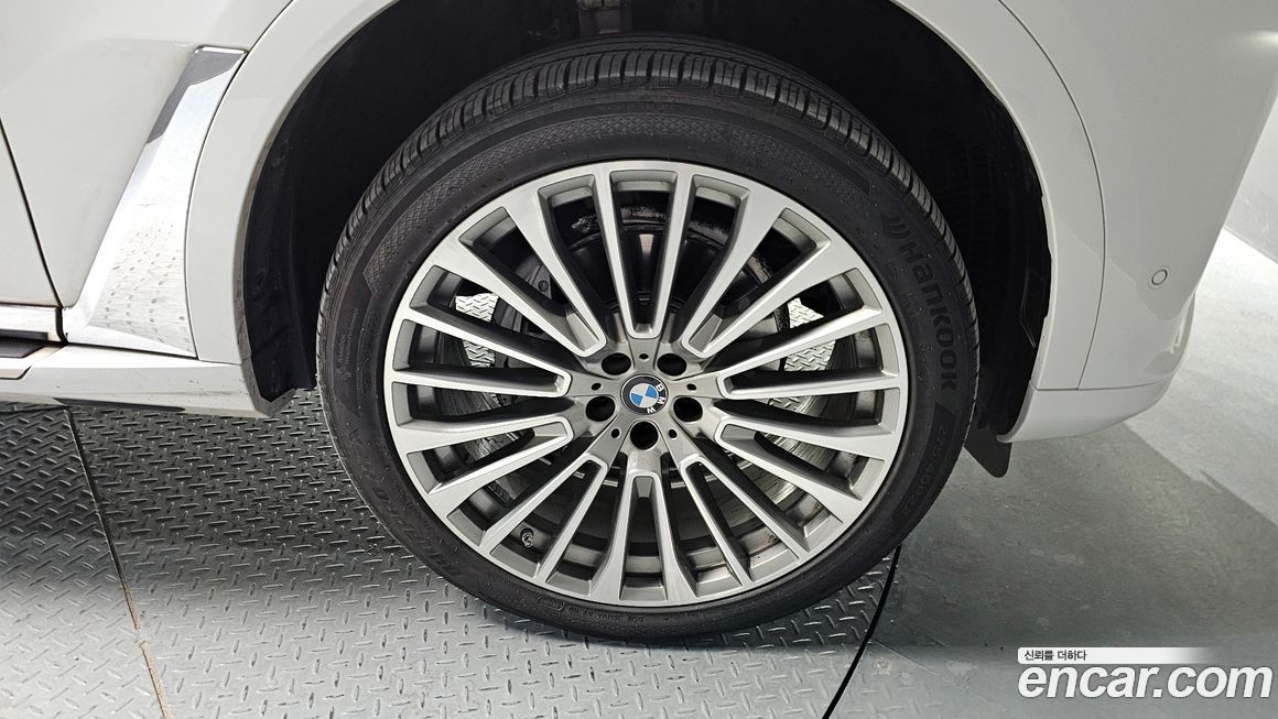 BMW X7 2022