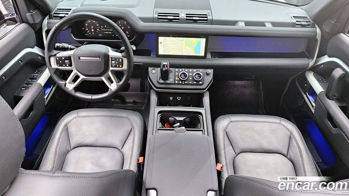 Land Rover Defender 2023