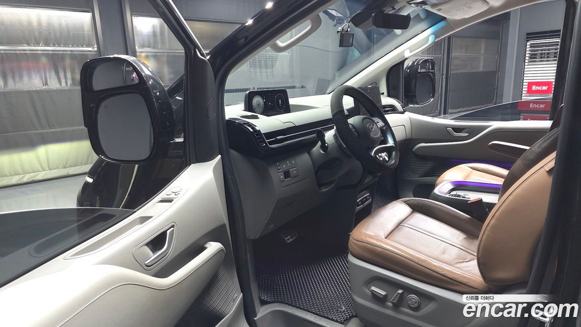 Hyundai Staria 2022