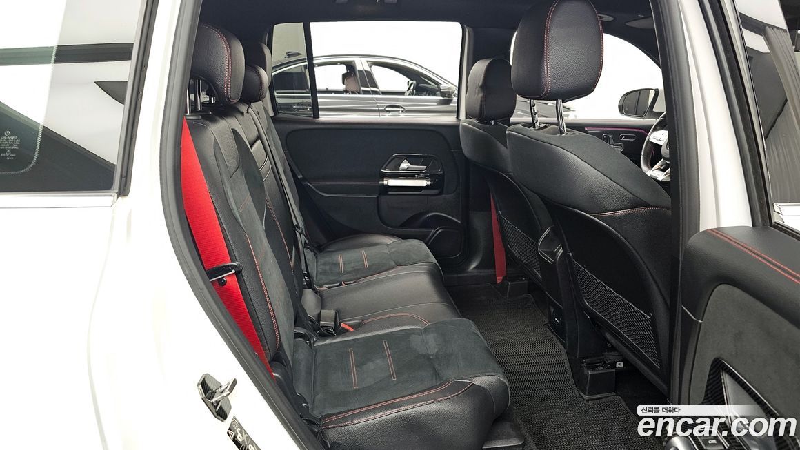 Mercedes-Benz GLB-Class 2021