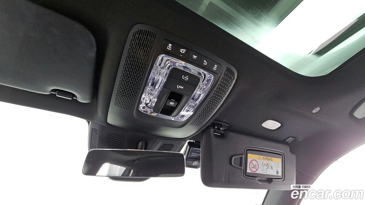 Mercedes-Benz GLB-Class 2021