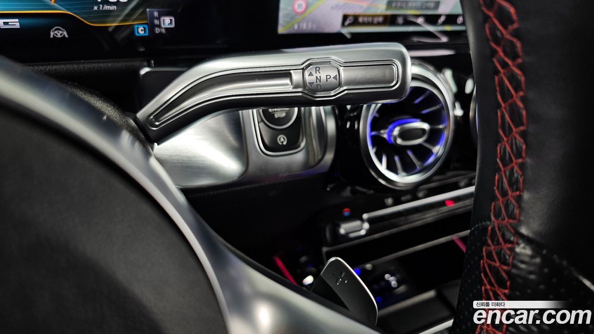 Mercedes-Benz GLB-Class 2021