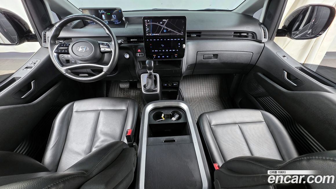 Hyundai Staria 2022