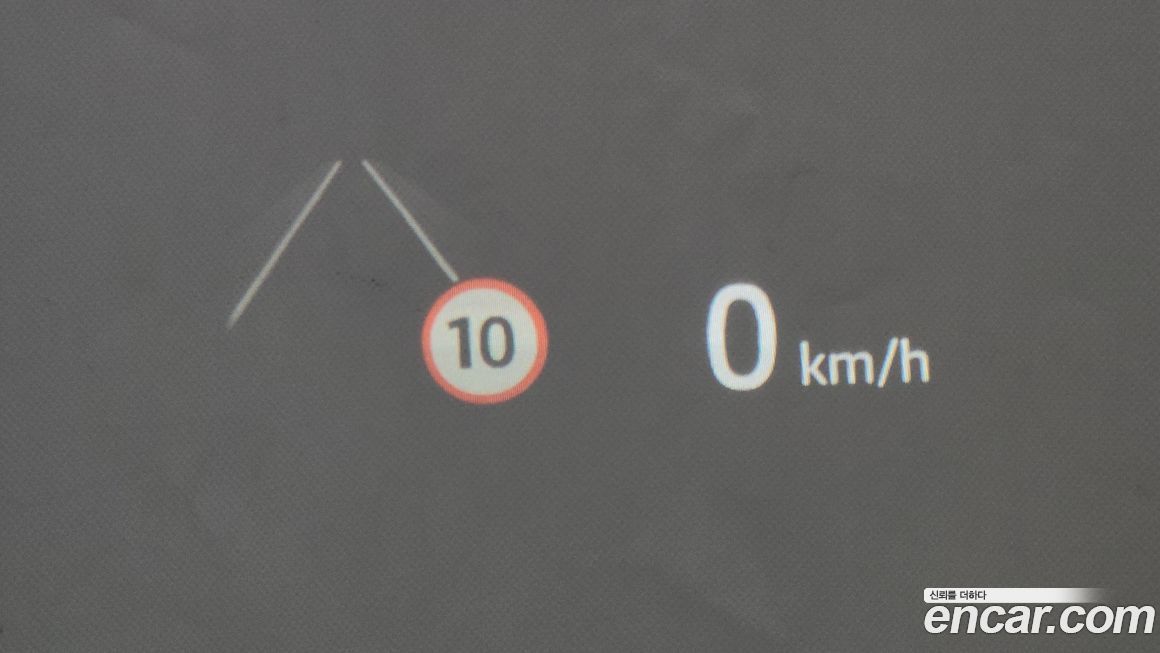 Land Rover Defender 2025