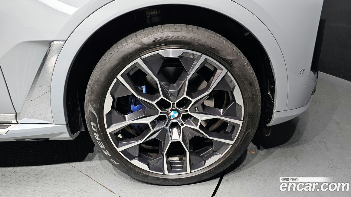 BMW X7 2024